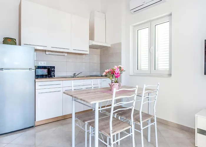 Gorgeous In With Wifi *