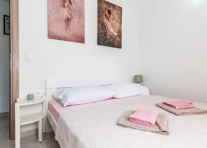 Gorgeous In With Wifi